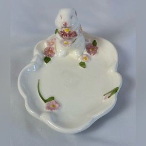 Vintage 1985 Avon Bunny Rabbit Porcelain Trinket Dish